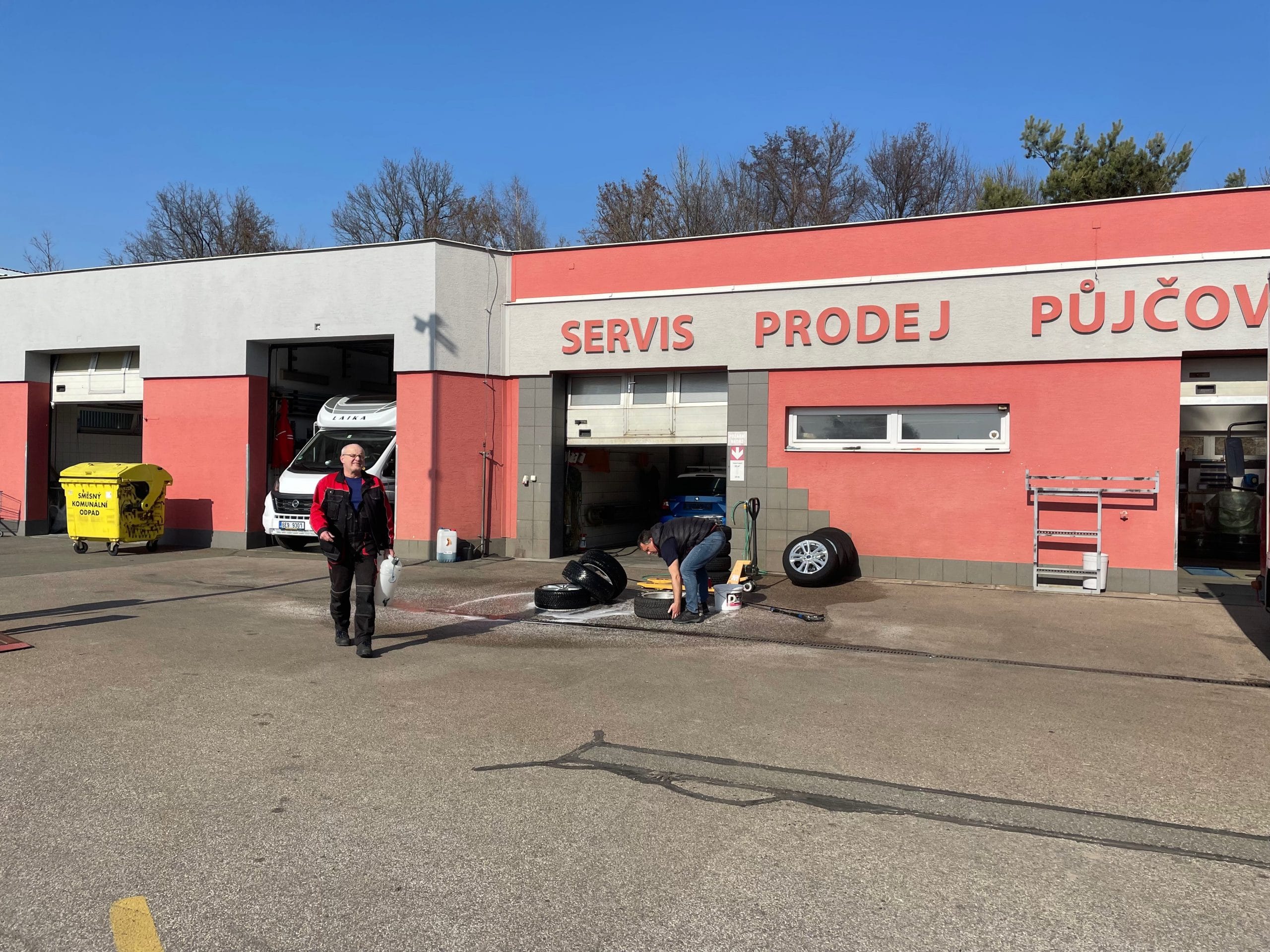 Jak připravit auto na sezónu po zimním spánku? A na co se zaměřit i při celoročním provozu?